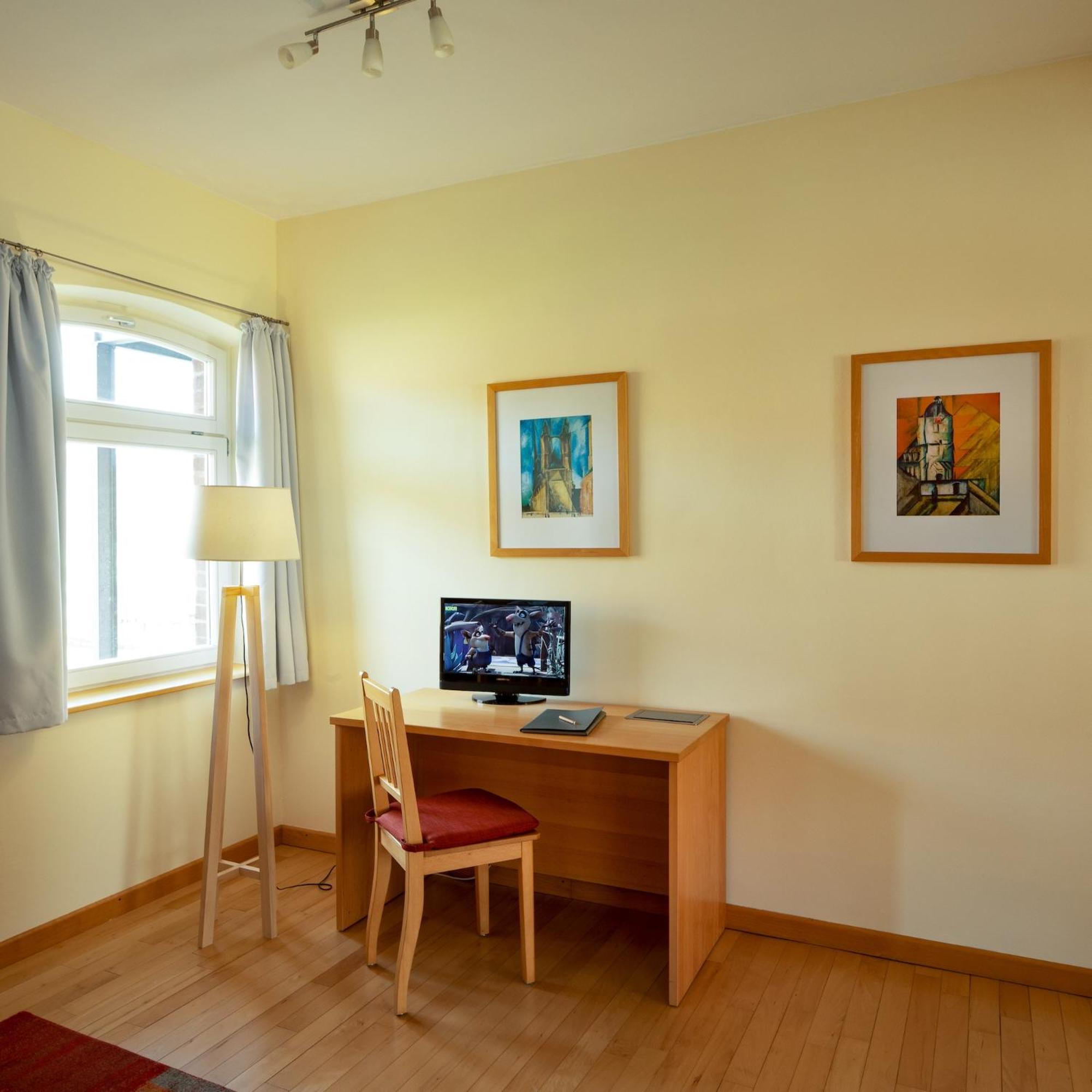 Biohotel Stiftsgut Wilhelmsgluecksbrunn Creuzburg Esterno foto