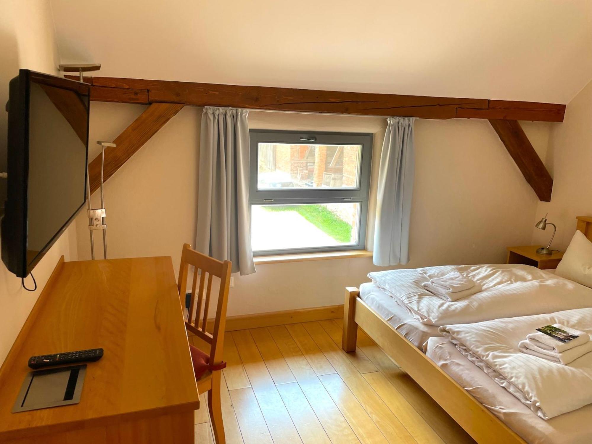 Biohotel Stiftsgut Wilhelmsgluecksbrunn Creuzburg Esterno foto