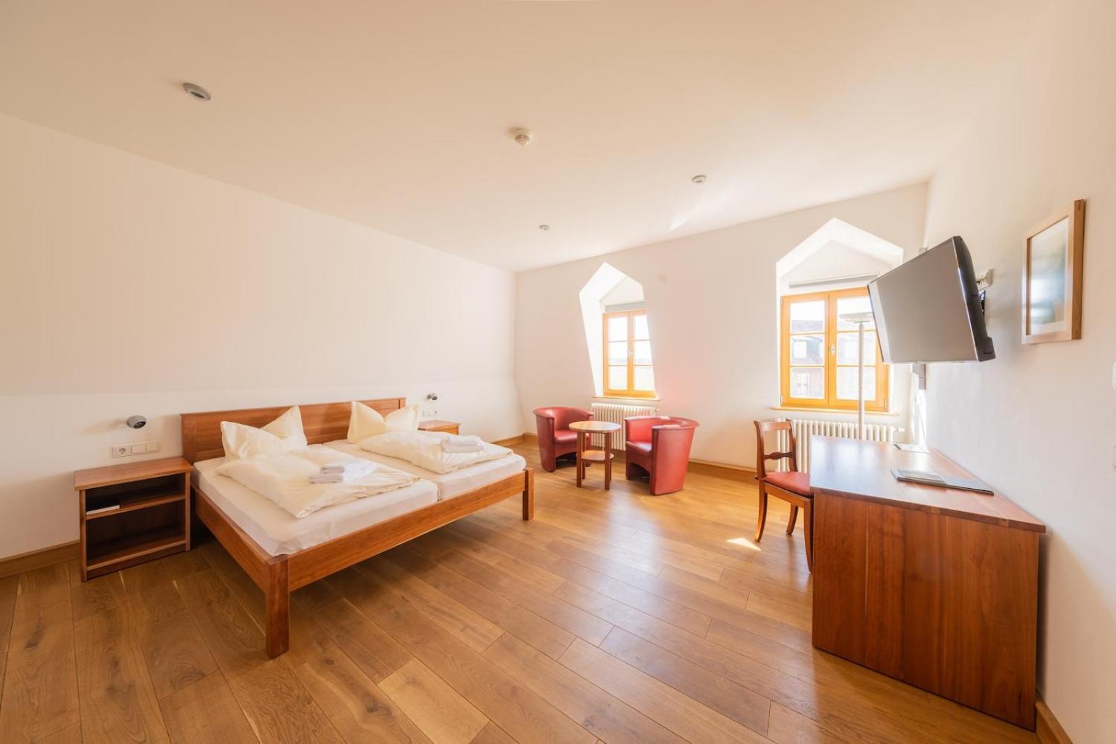 Biohotel Stiftsgut Wilhelmsgluecksbrunn Creuzburg Esterno foto