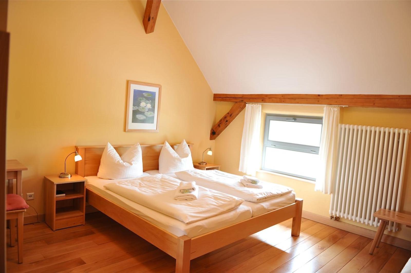 Biohotel Stiftsgut Wilhelmsgluecksbrunn Creuzburg Esterno foto